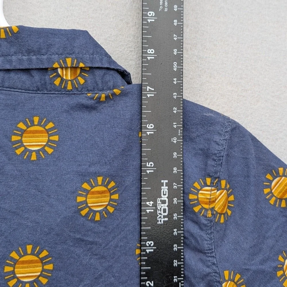 Old Navy Chambray Blue Sun Short Sleeve Button Down Shirt 4T Summer Beach